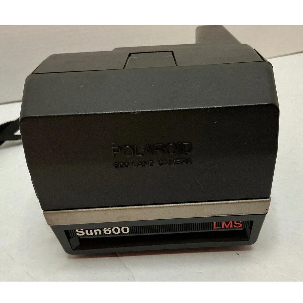 Polaroid Vintage Sun 600 LMS Instant‎ Film Camera Light Management System Black